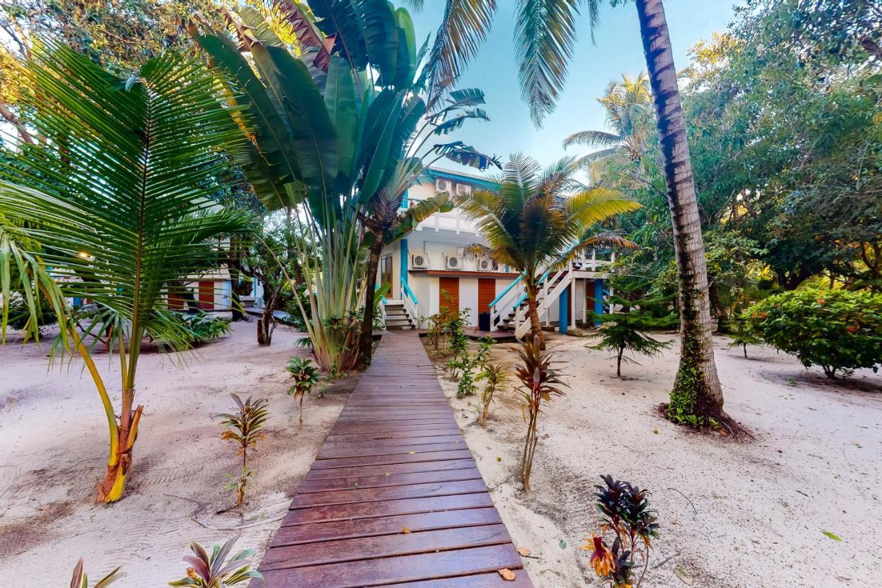 Beachside Villas Gold Standard Certified Placencia Exterior photo