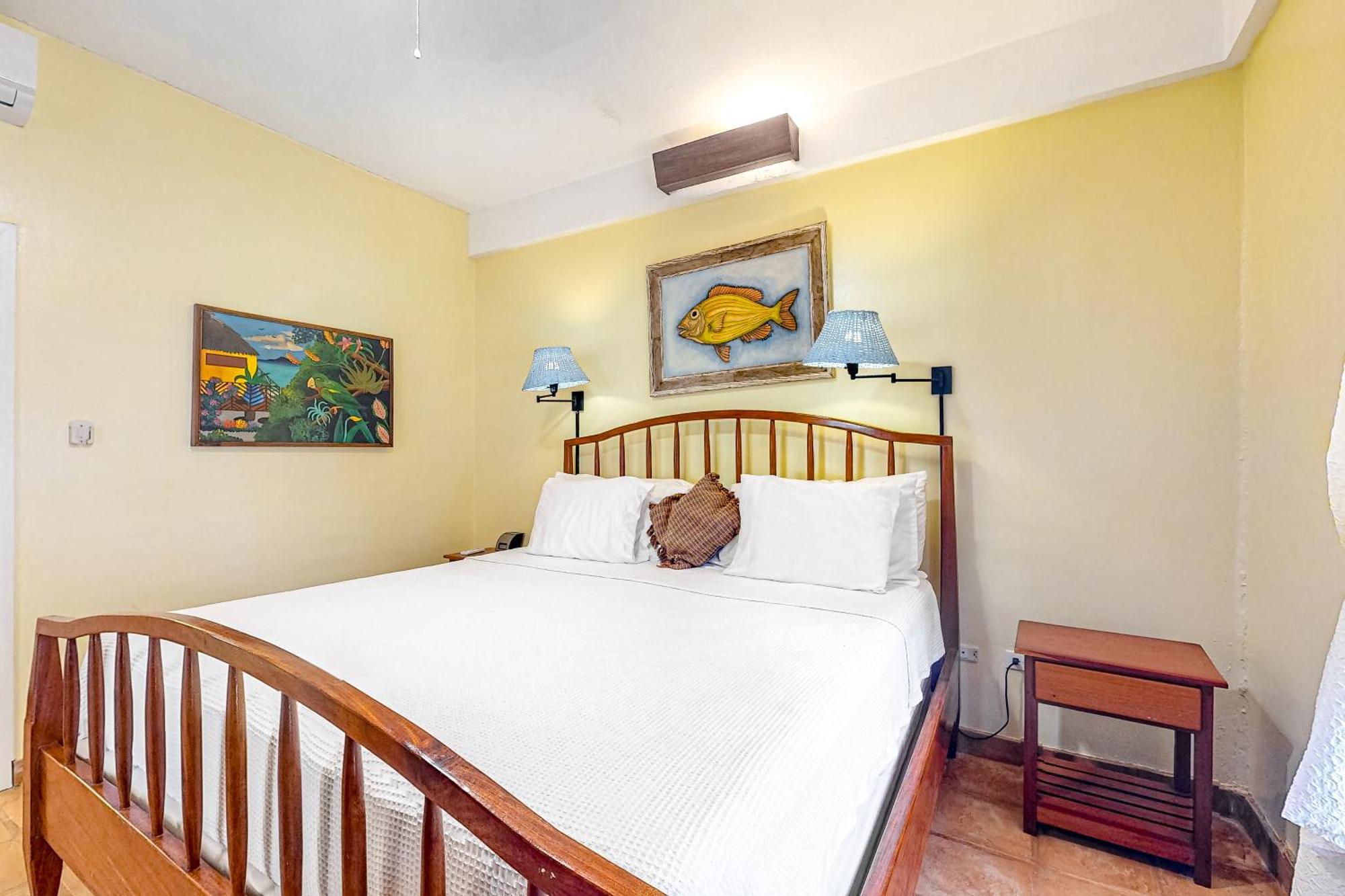 Beachside Villas Gold Standard Certified Placencia Room photo