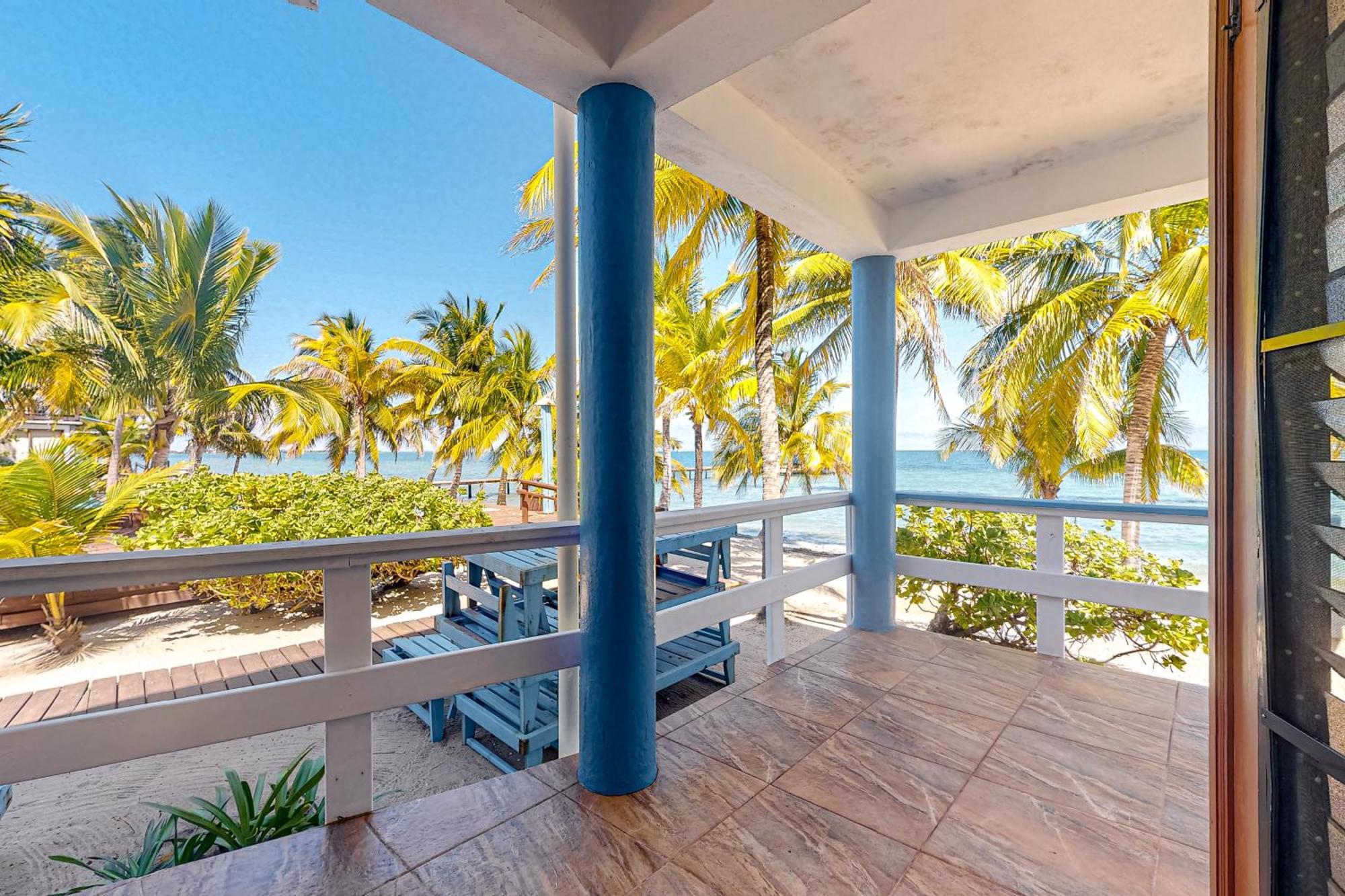 Beachside Villas Gold Standard Certified Placencia Room photo